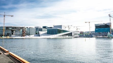 Discover the highlights of Oslo in a private walking tour